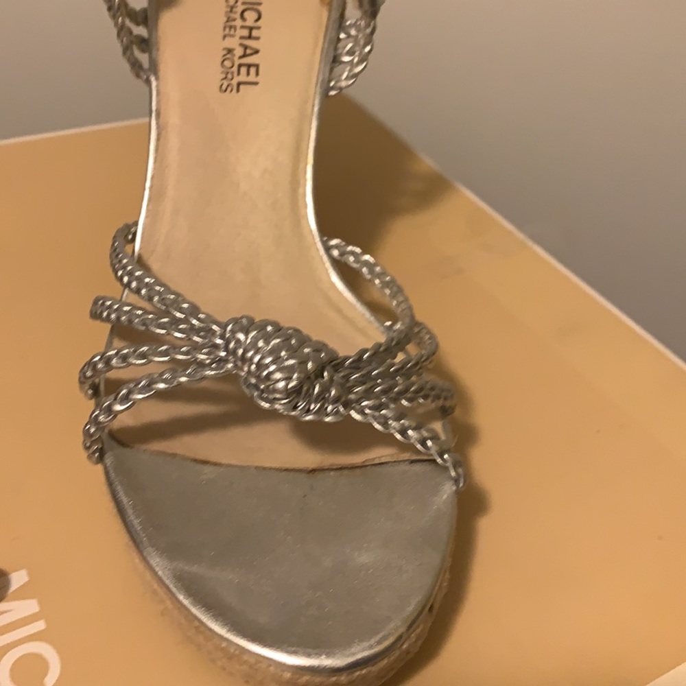 MK wedge shoe - Picture 3 of 3